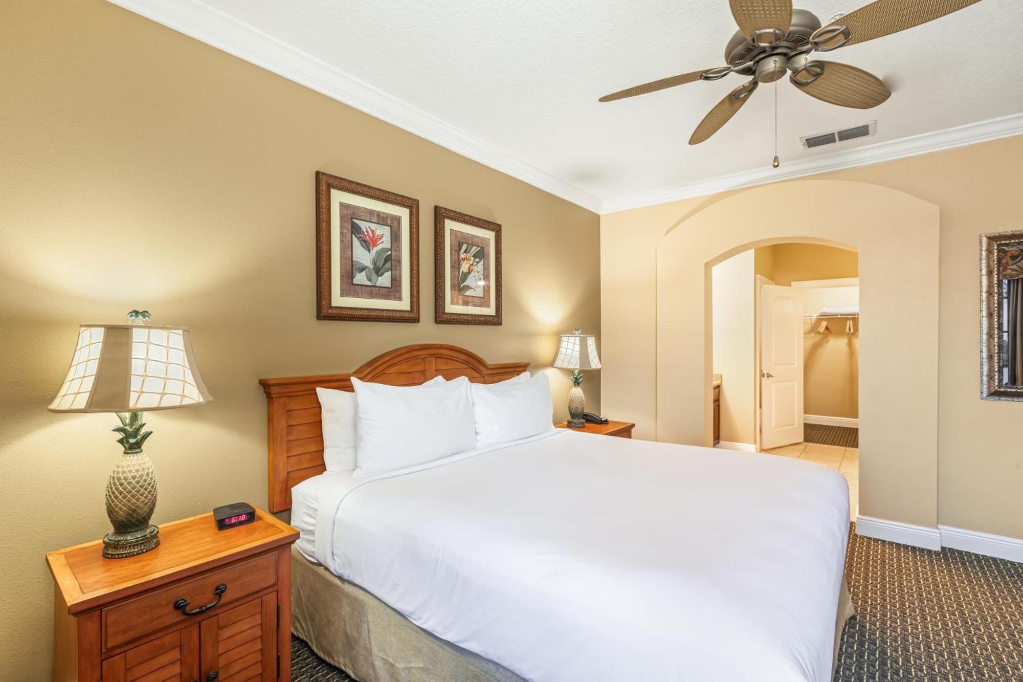 The Berkley, Orlando Resort Four Corners