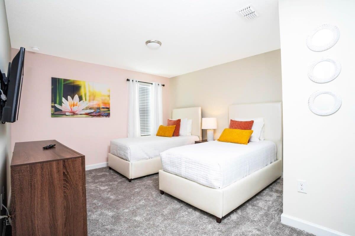 Marvelous 7bd/5ba Family Friendly W/ Gameroom & Pool Close To 1201 * Kissimmee