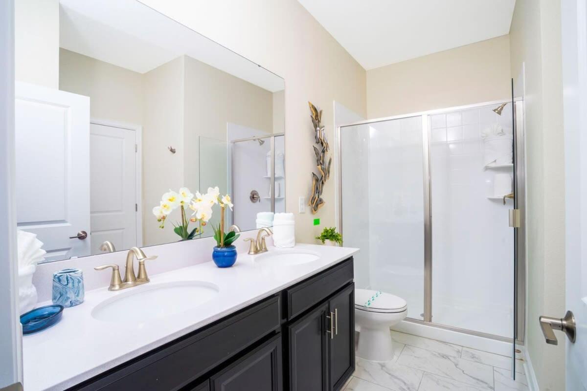 Marvelous 7bd/5ba Family Friendly W/ Gameroom & Pool Close To 1201