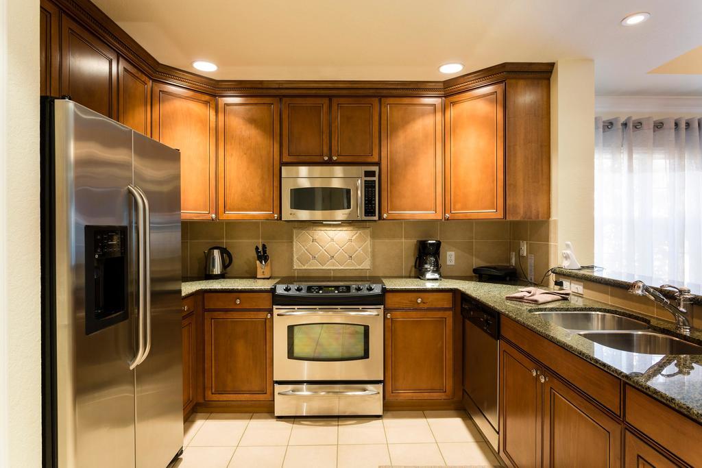 Reunion Whisper Way Charm Kissimmee