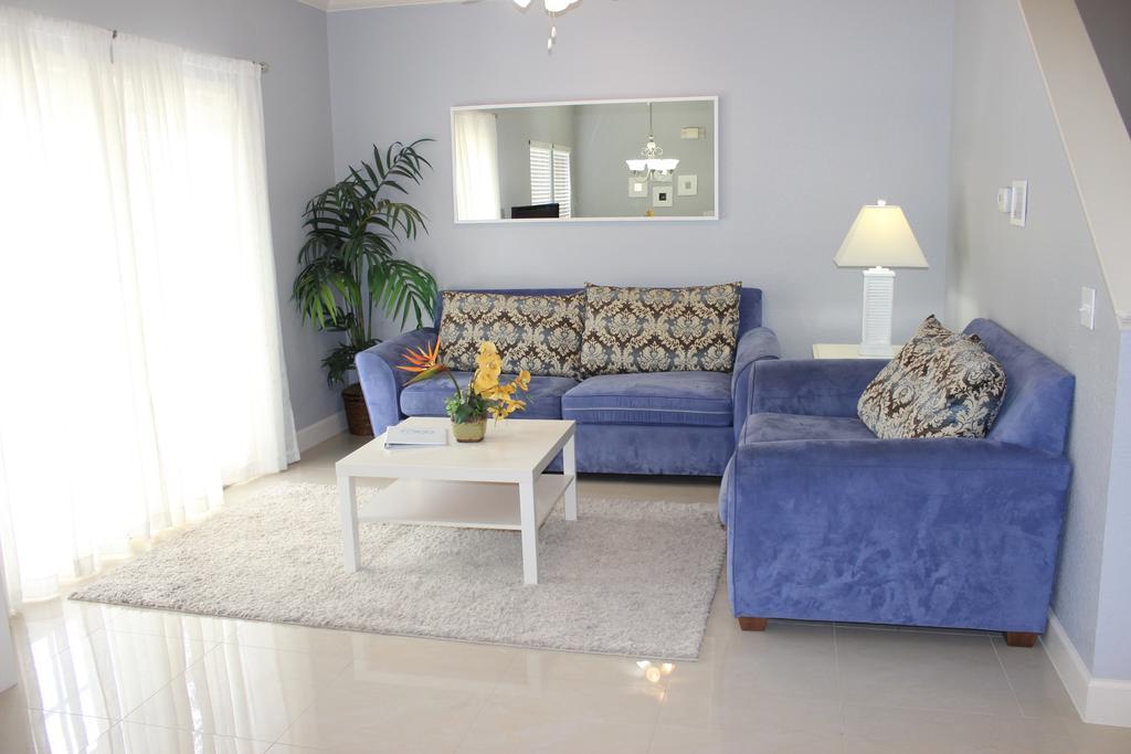Lucaya Village 4 Bedroom Vacation Townhome 1715