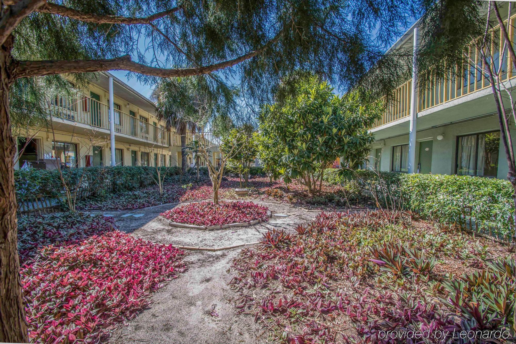Motel Country Hearth Inn- Kissimmee