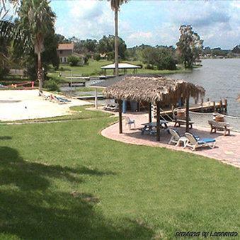 Lake Roy Beach - Hotel