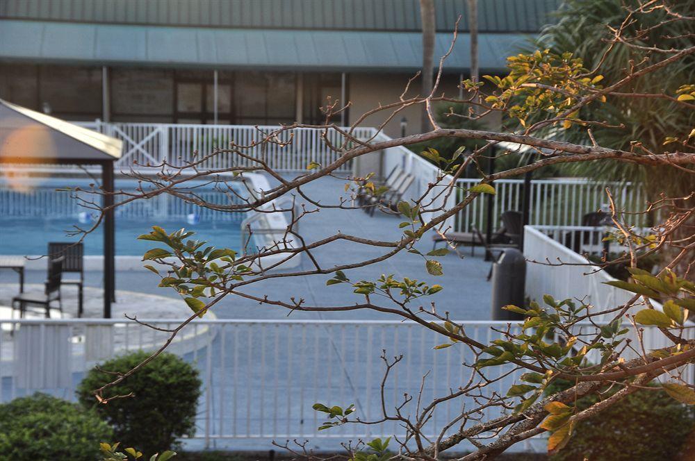 Gardens Hotel