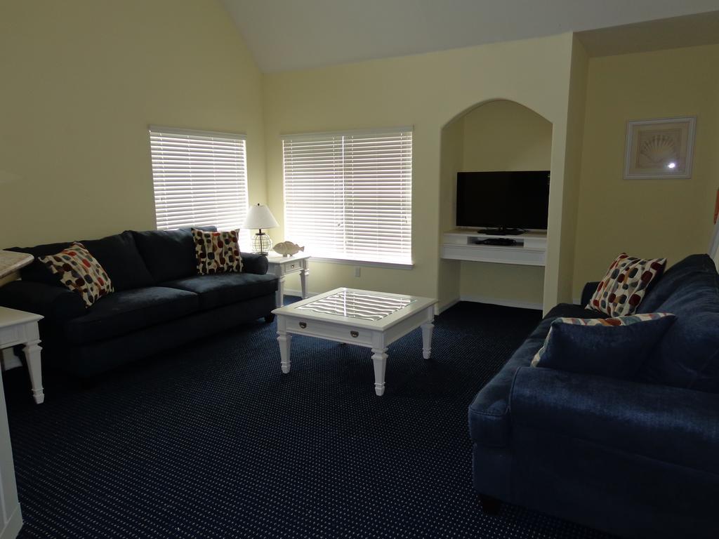 Runaway Club Apartment