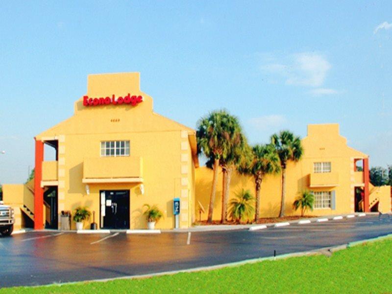 Hotel Econo & Maingate