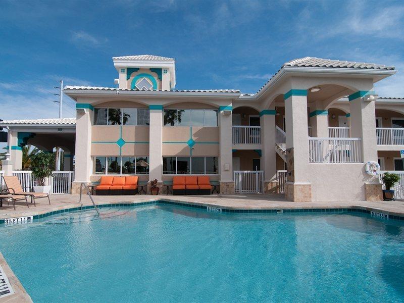 Hotel Quality Clermont West 2*