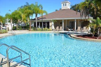 Resort Lucaya Village Townhomes 4*