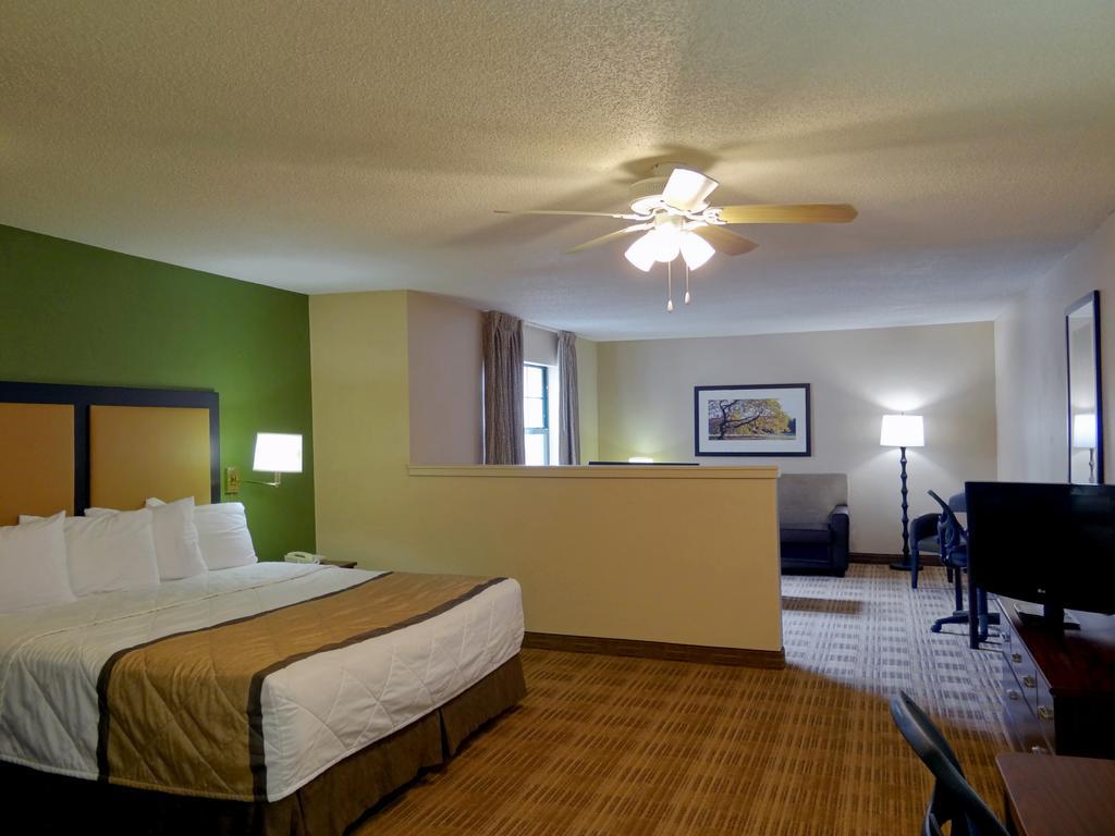 Extended America Select - Orlando - Maitland - 1760 Pembrook Dr