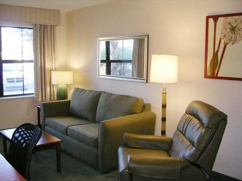 Extended America - Orlando - - 1776 Pembrook Dr