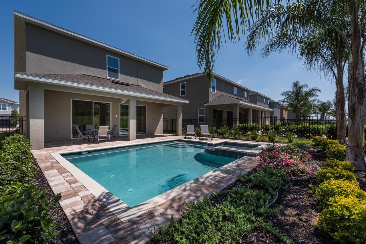 New House, Ecolab Sanitzed, Near Disney, Pool Fence Holiday home Orlando