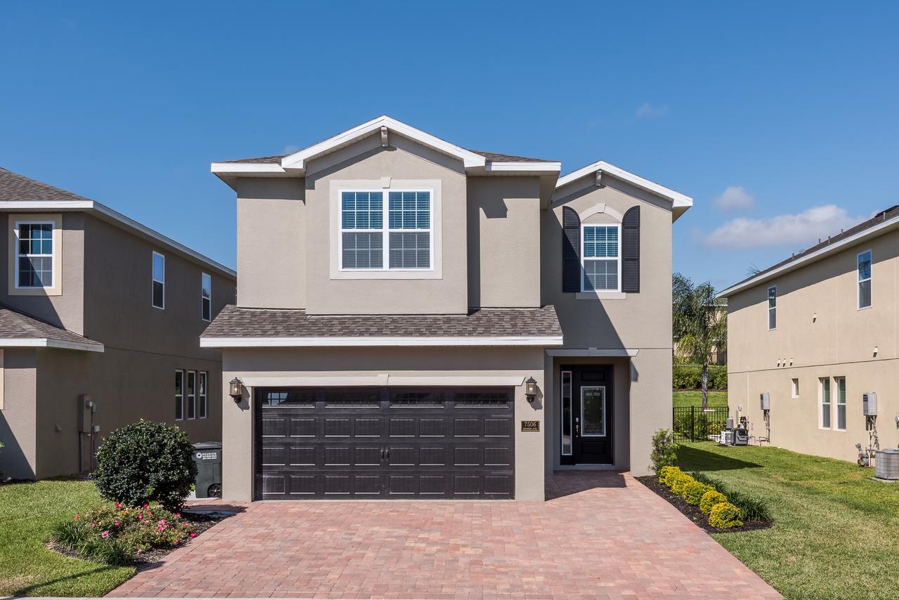 Holiday home New House, Ecolab Sanitzed, Near Disney, Pool Fence Orlando