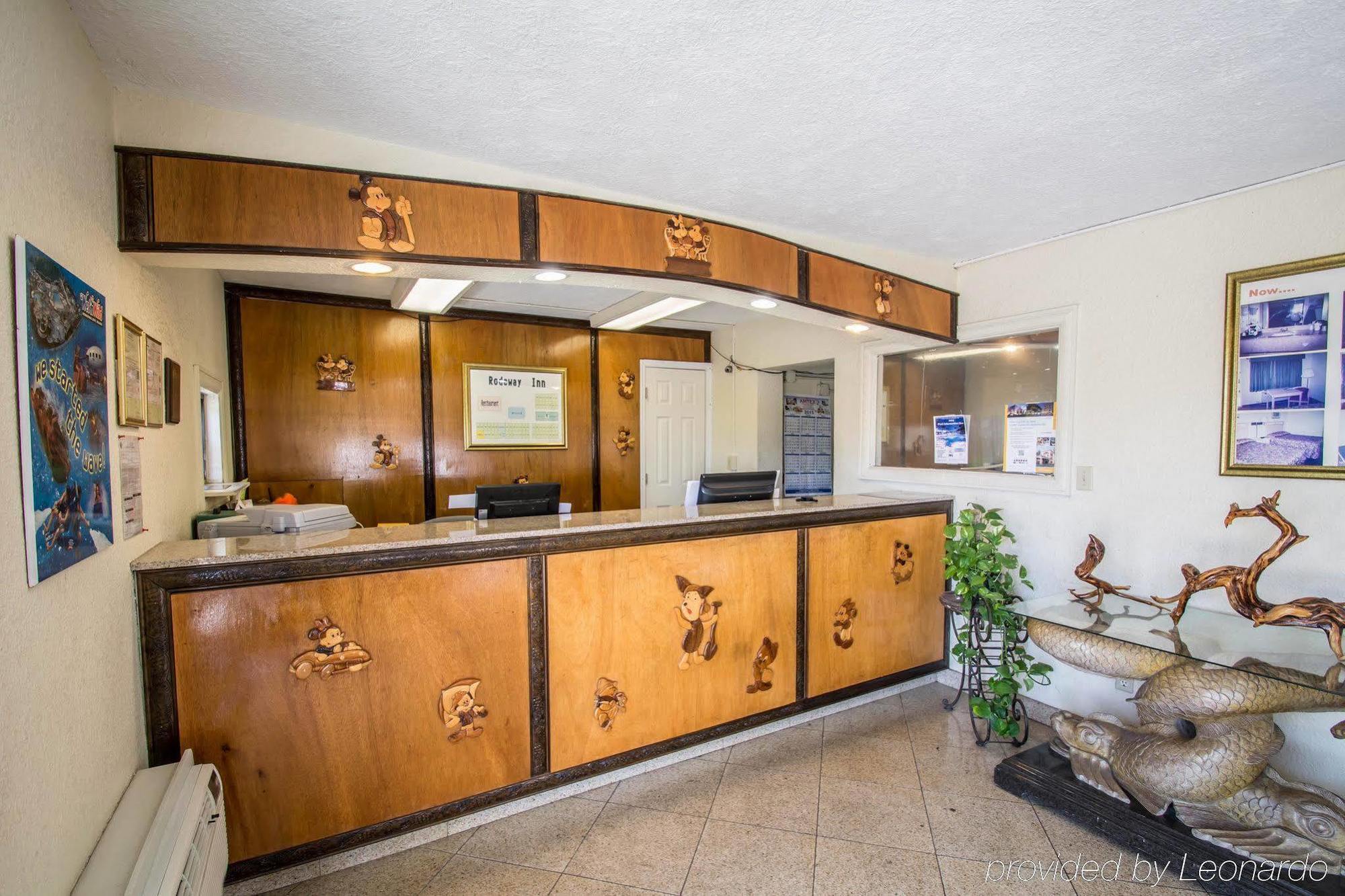 Country Hearth Inn- Motel 2*