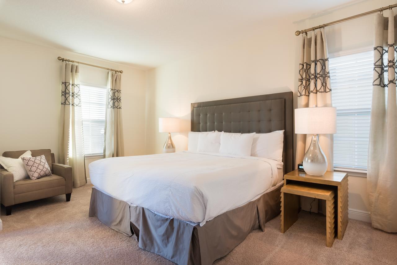 Stunning Near By Rentyl With Private Pool, Game Room, Themed & Amenities - 210m Orlando