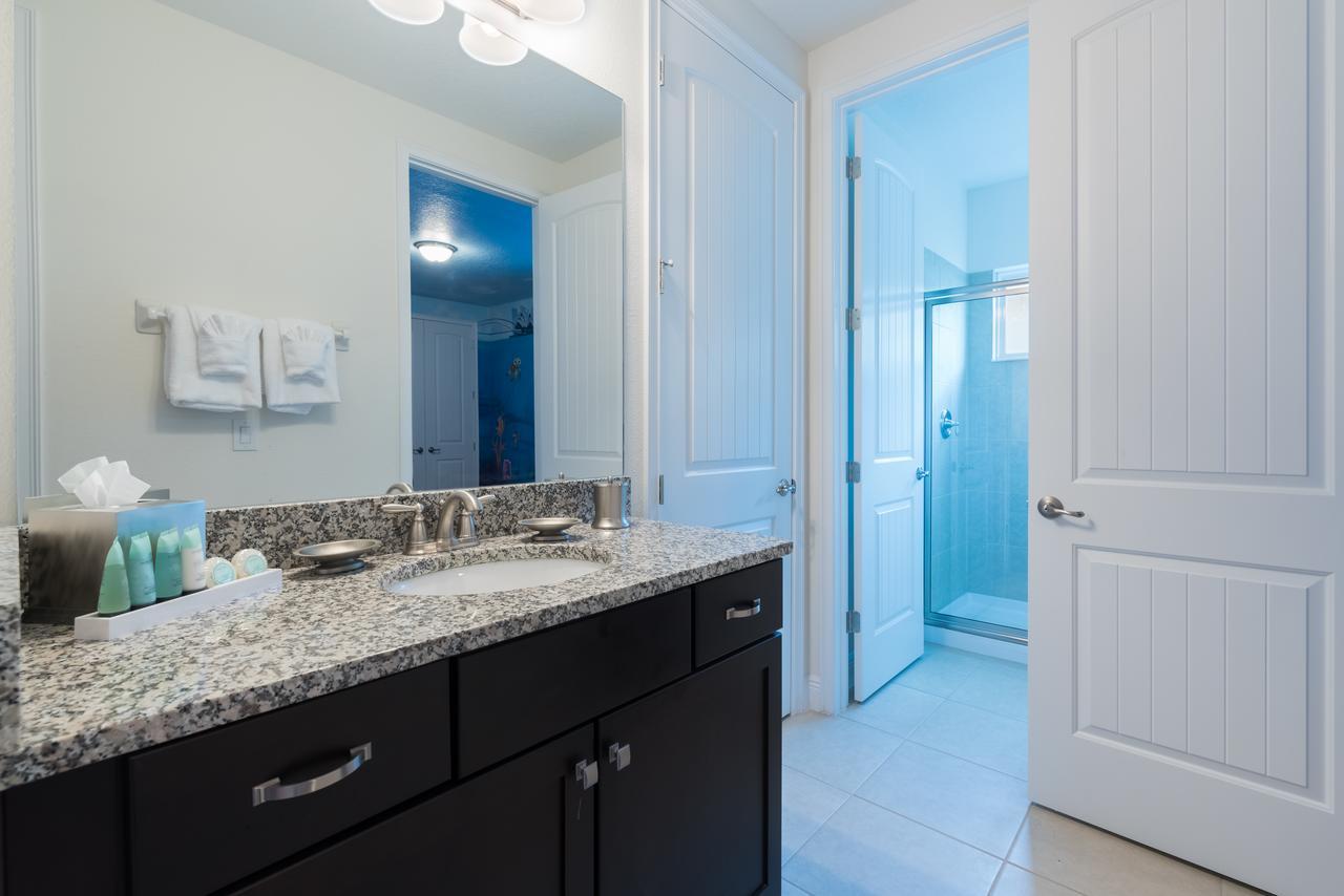 Holiday home Stunning Near By Rentyl With Private Pool, Game Room, Themed & Amenities - 210m *