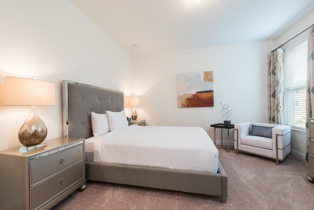 Stunning Near By Rentyl With Private Pool, Game Room, Themed & Amenities - 210m Orlando