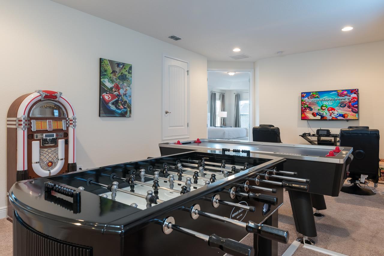 Stunning Near By Rentyl With Private Pool, Game Room, Themed & Amenities - 210m Orlando