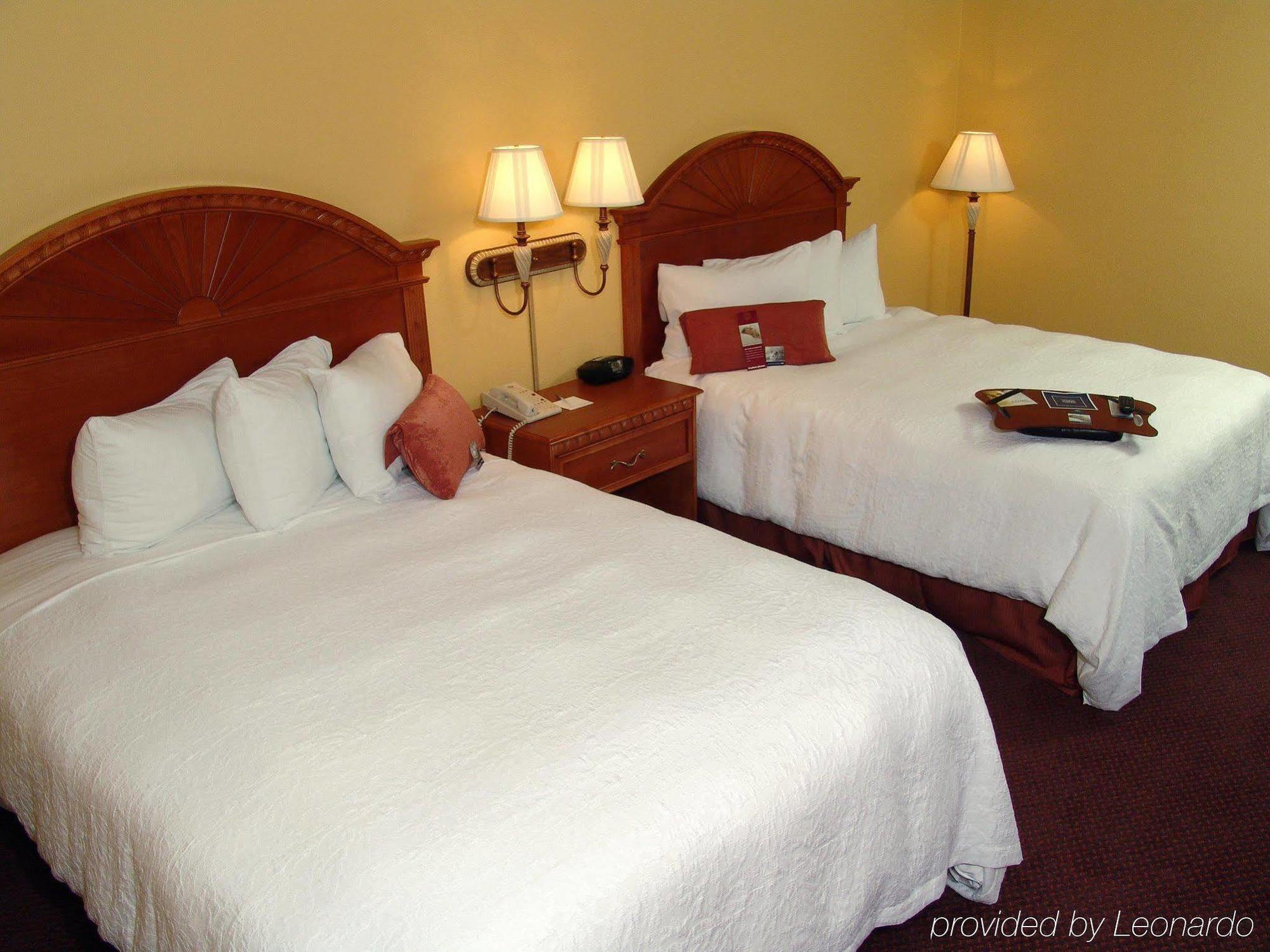 Hotel Ramada By Wyndham Florida Mall