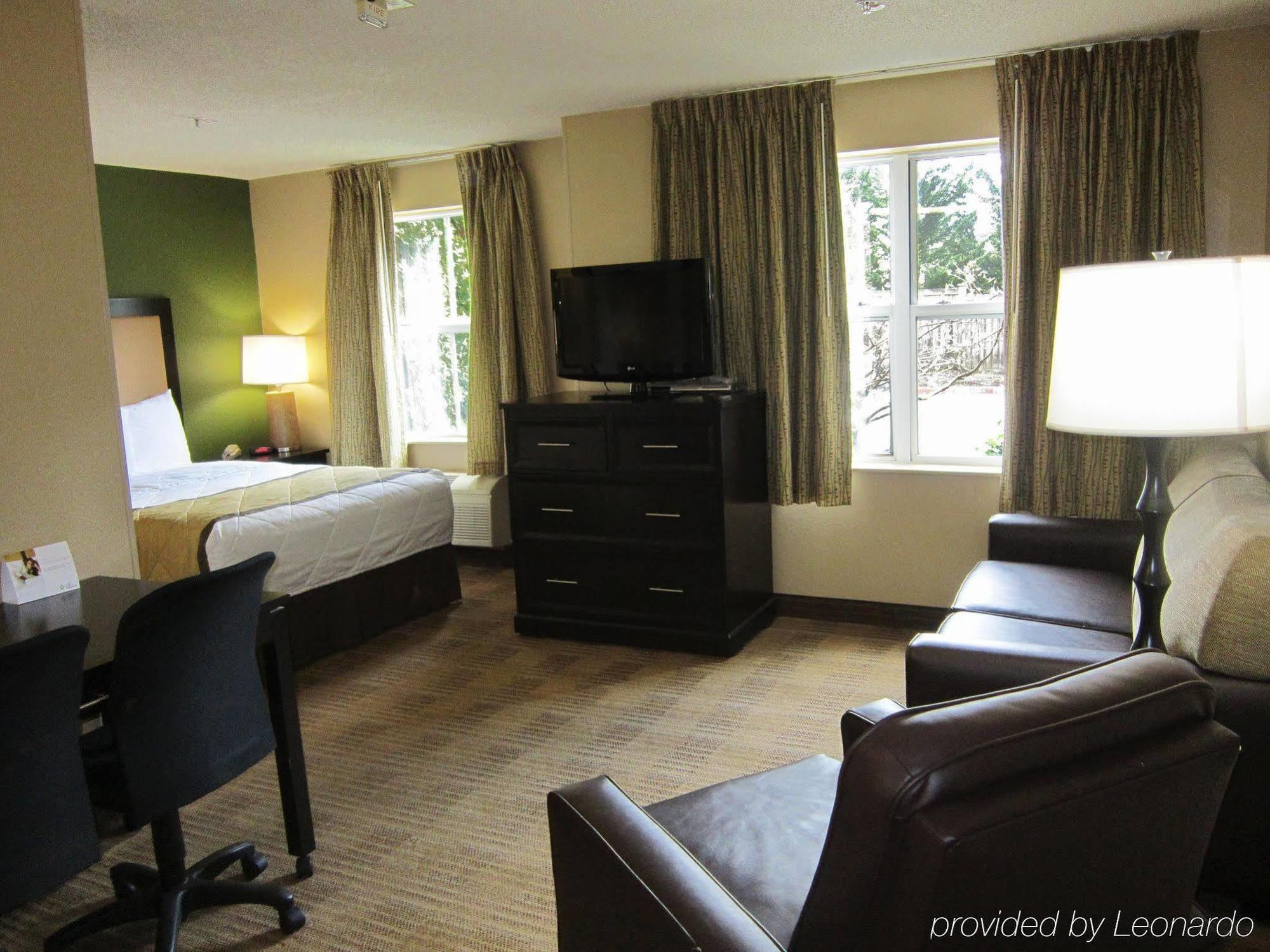 Extended America - Orlando - - 1776 Pembrook Dr 2*