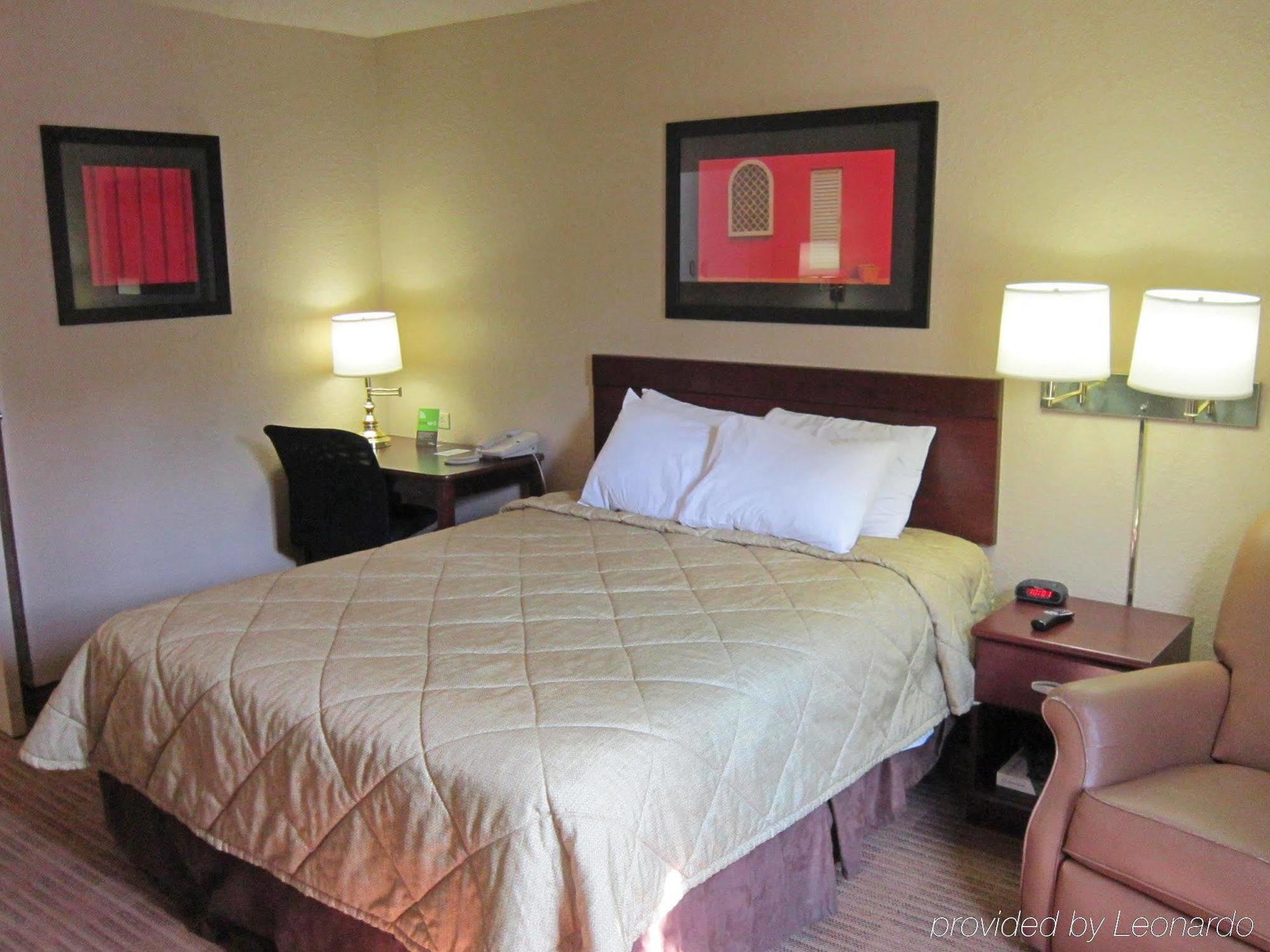 Extended America Select - Orlando - Maitland - 1760 Pembrook Dr Hotel 2*