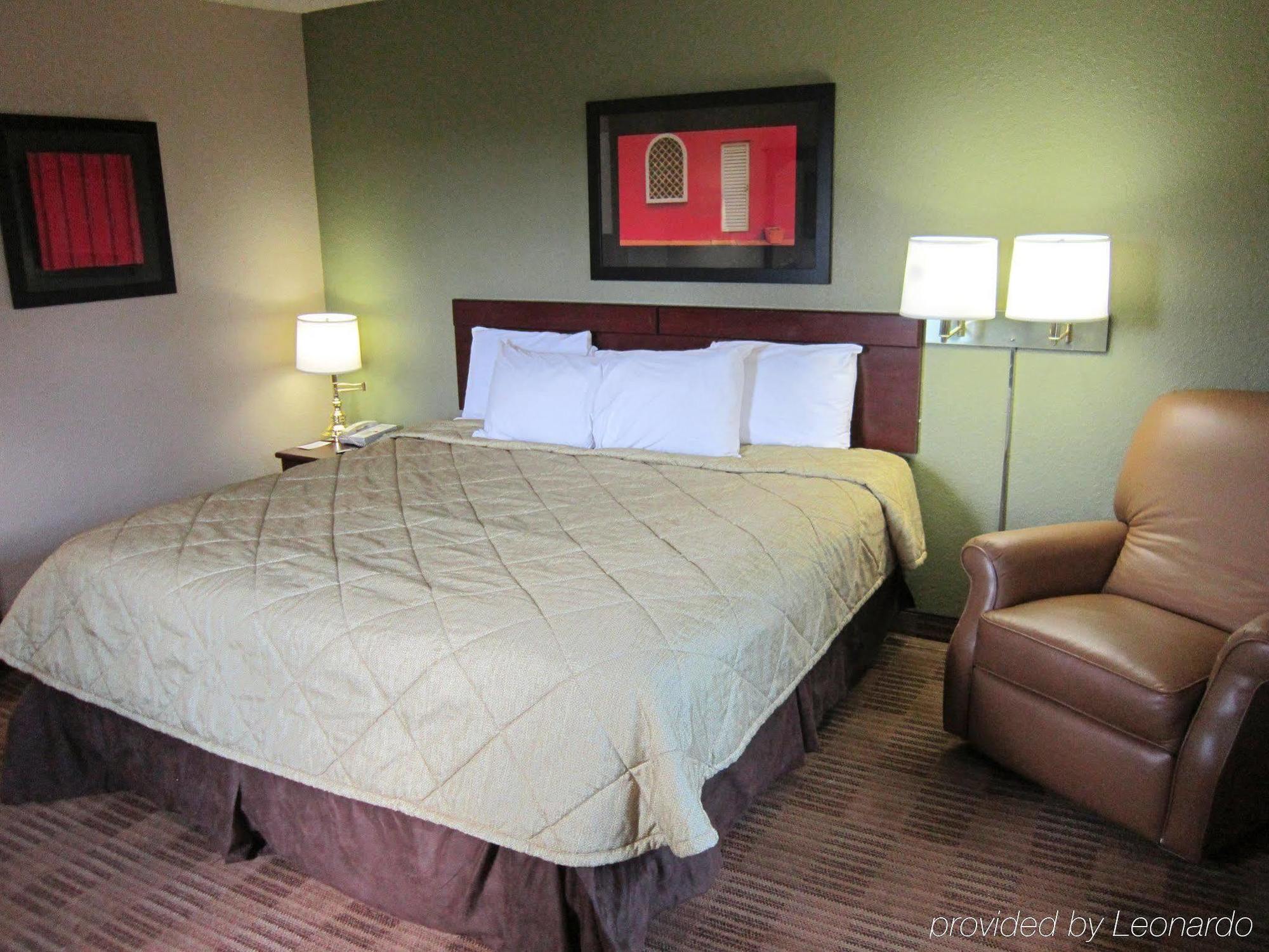 Extended America Select - Orlando - Maitland - 1760 Pembrook Dr 2* Altamonte Springs