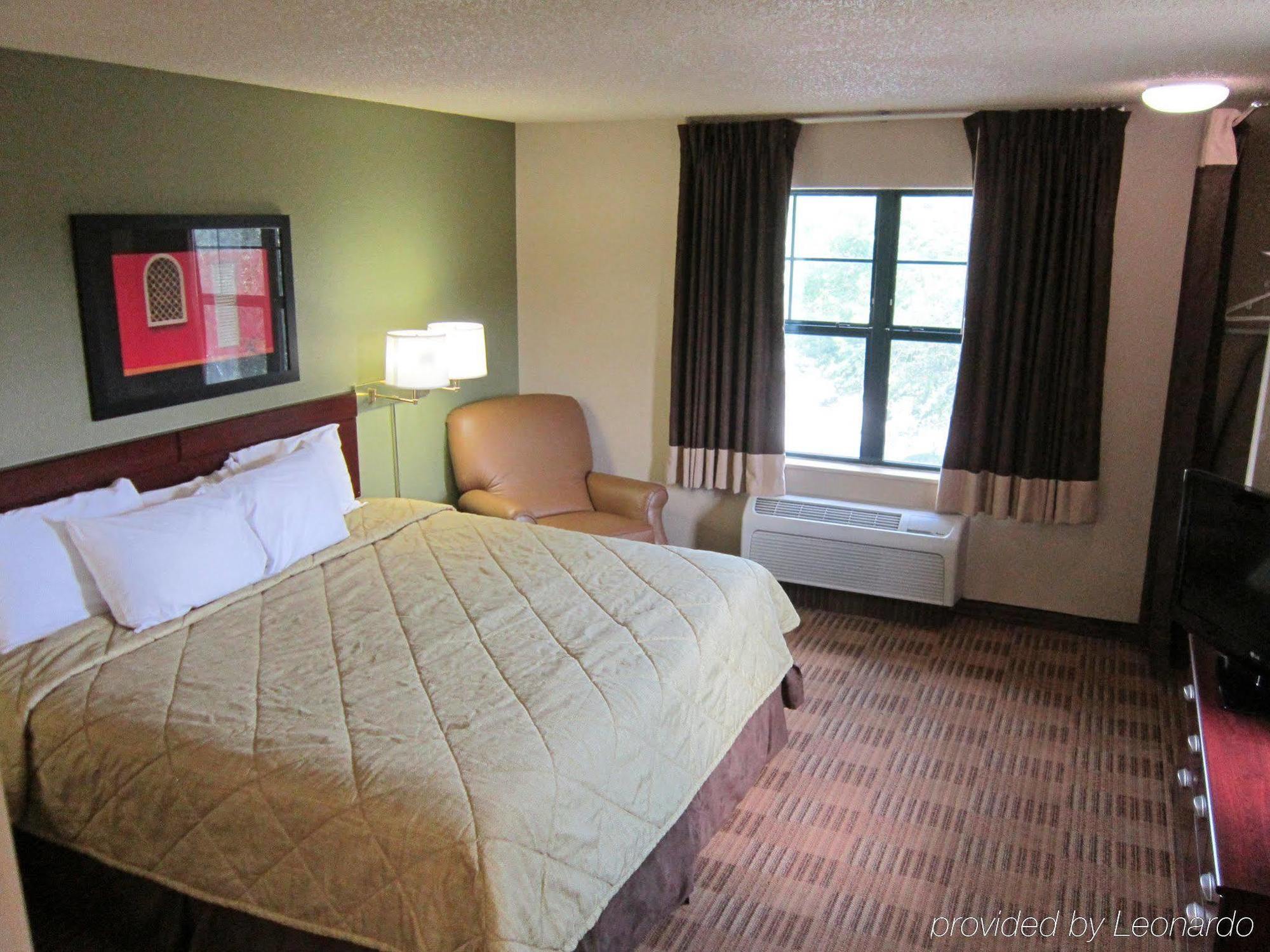 Extended America Select - Orlando - Maitland - 1760 Pembrook Dr 2* Altamonte Springs