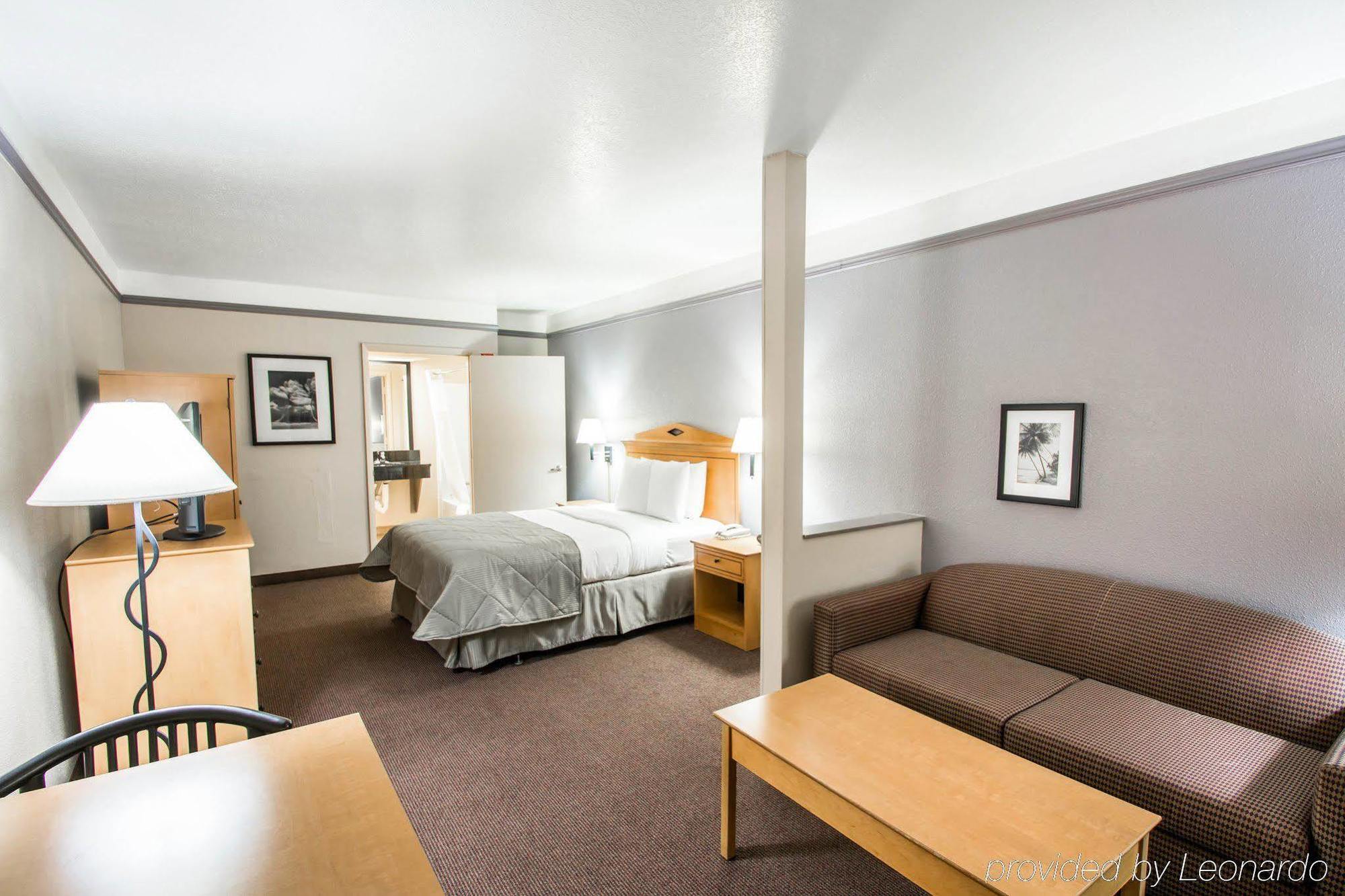 Maingate Garden Hotel 3*