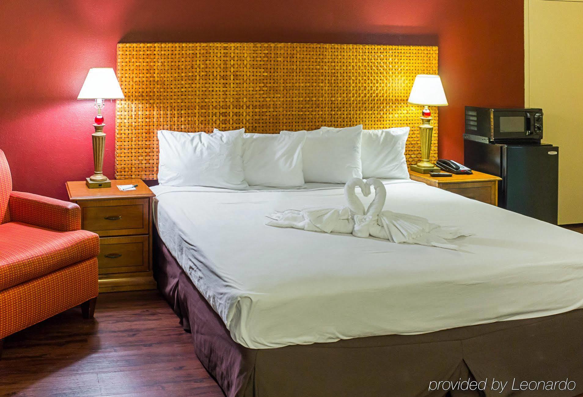 Fairbridge Inn Express Dundee Hotel