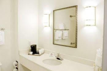 The At Summer Bay Hotel Citrus Ridge
