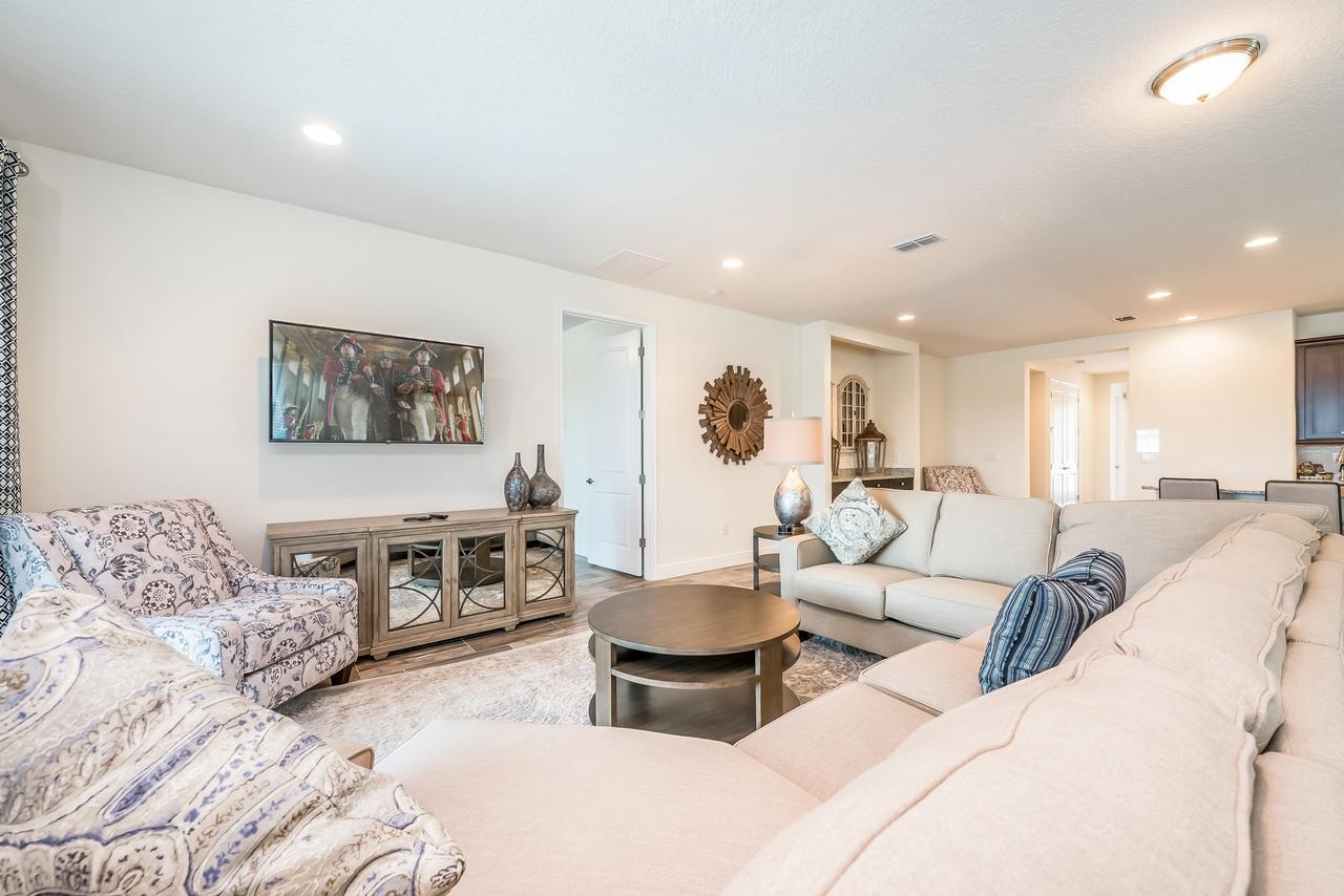 Villa Stylish By Rentyl With Water Park Access Near - 7497m Orlando