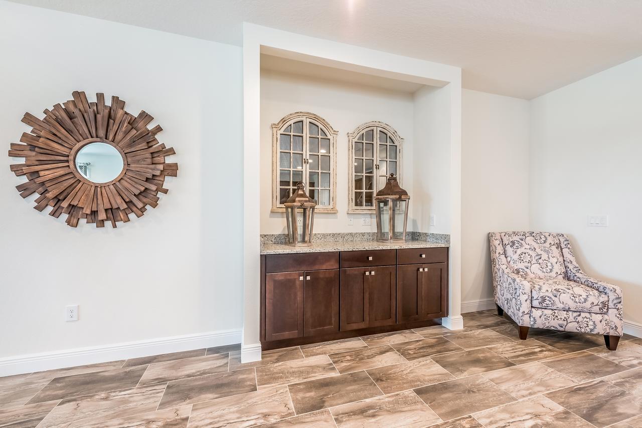 Stylish By Rentyl With Water Park Access Near - 7497m Villa *