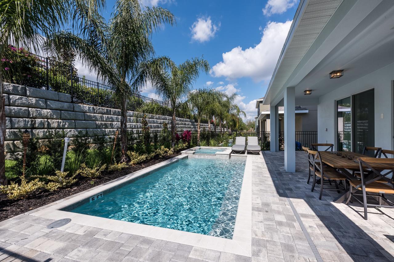 Alluring By Rentyl With Private Pool Near - 310p Holiday home