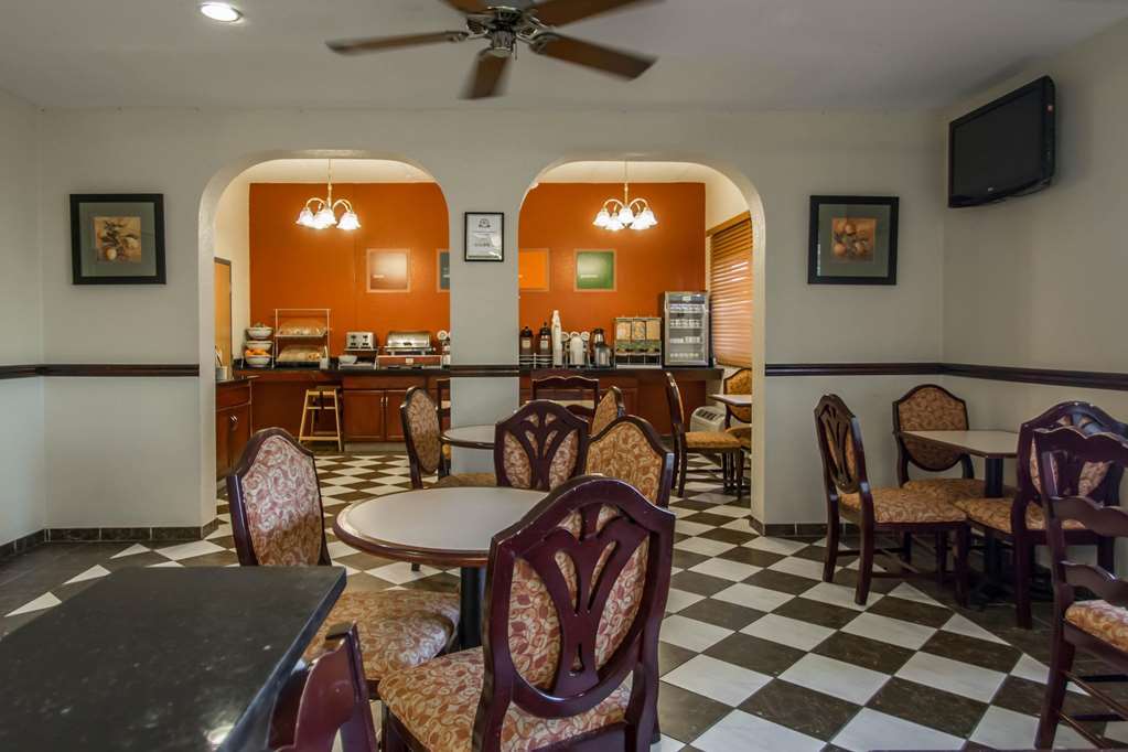 Comfort Kissimmee-lake Buena Vista South Inn 3*