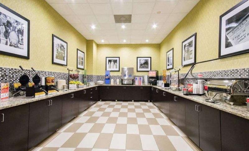 Hotel Ramada By Wyndham Florida Mall Orlando