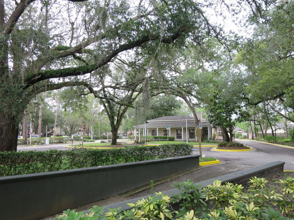 Oak Plantation Resort