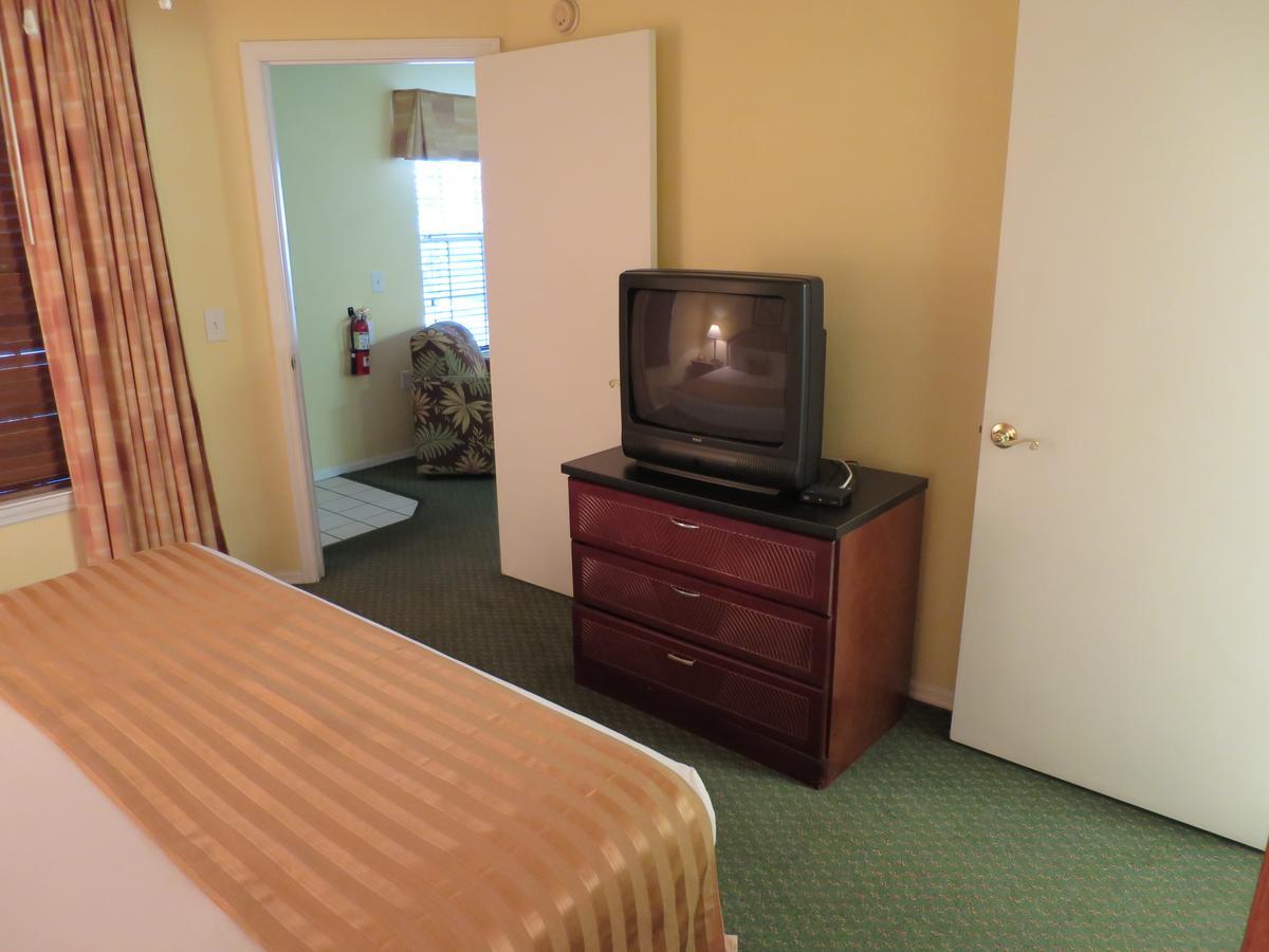 Oak Plantation Resort