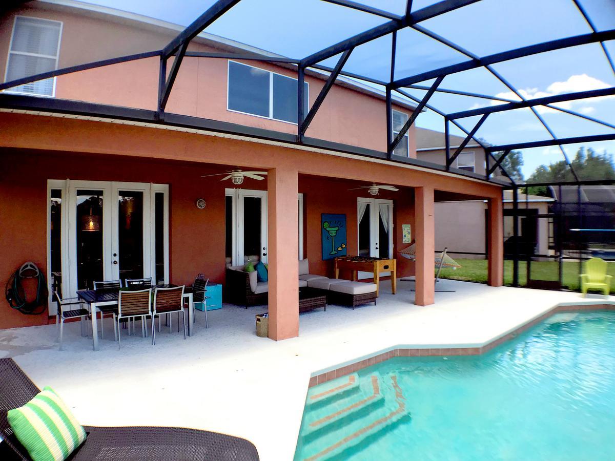 Aquamarine Hideaway Villa *