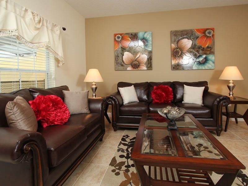 Stunning 4 Bedroom 3 Bathroom Town Sleeps 8 Holiday home