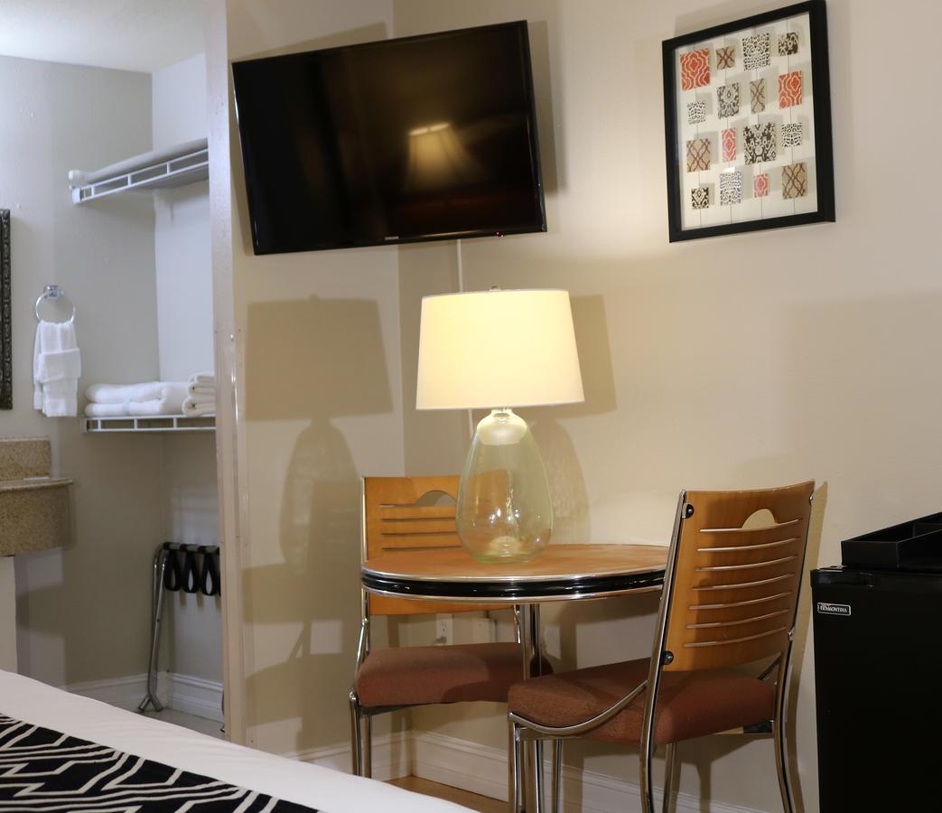 Monte Carlo Inn- Near Motel Kissimmee