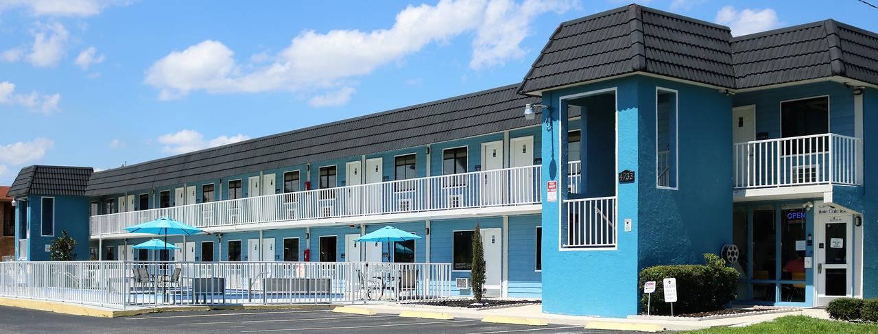 Monte Carlo Inn- Near Motel