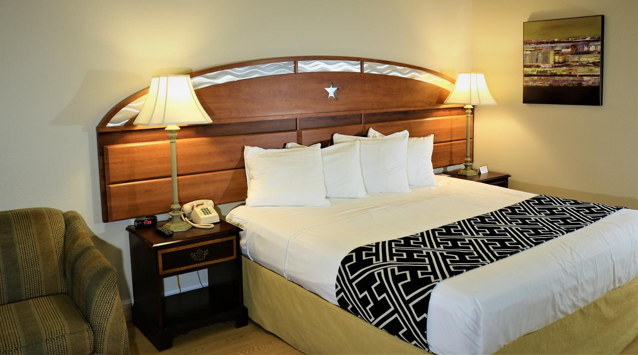 Motel Monte Carlo Inn- Near 2*