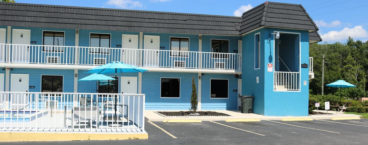 Monte Carlo Inn- Near