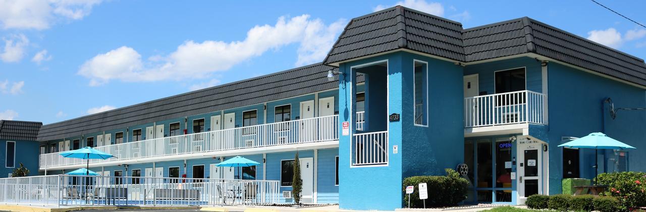 Monte Carlo Inn- Near Motel