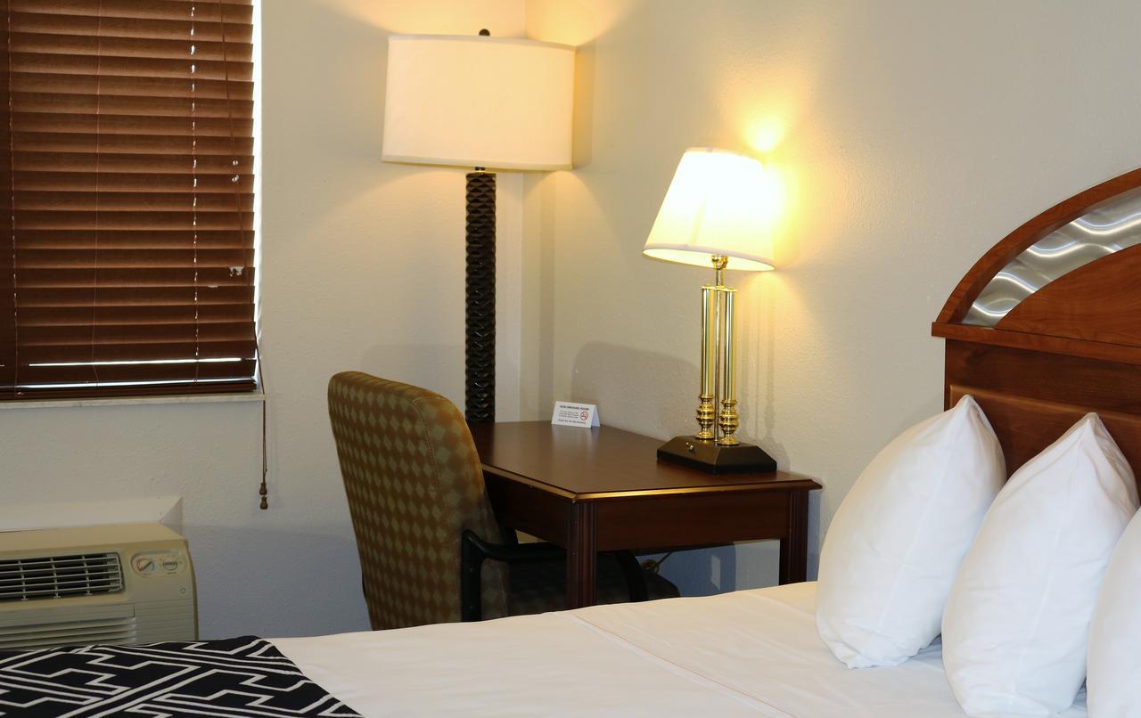 Monte Carlo Inn- Near 2* Kissimmee