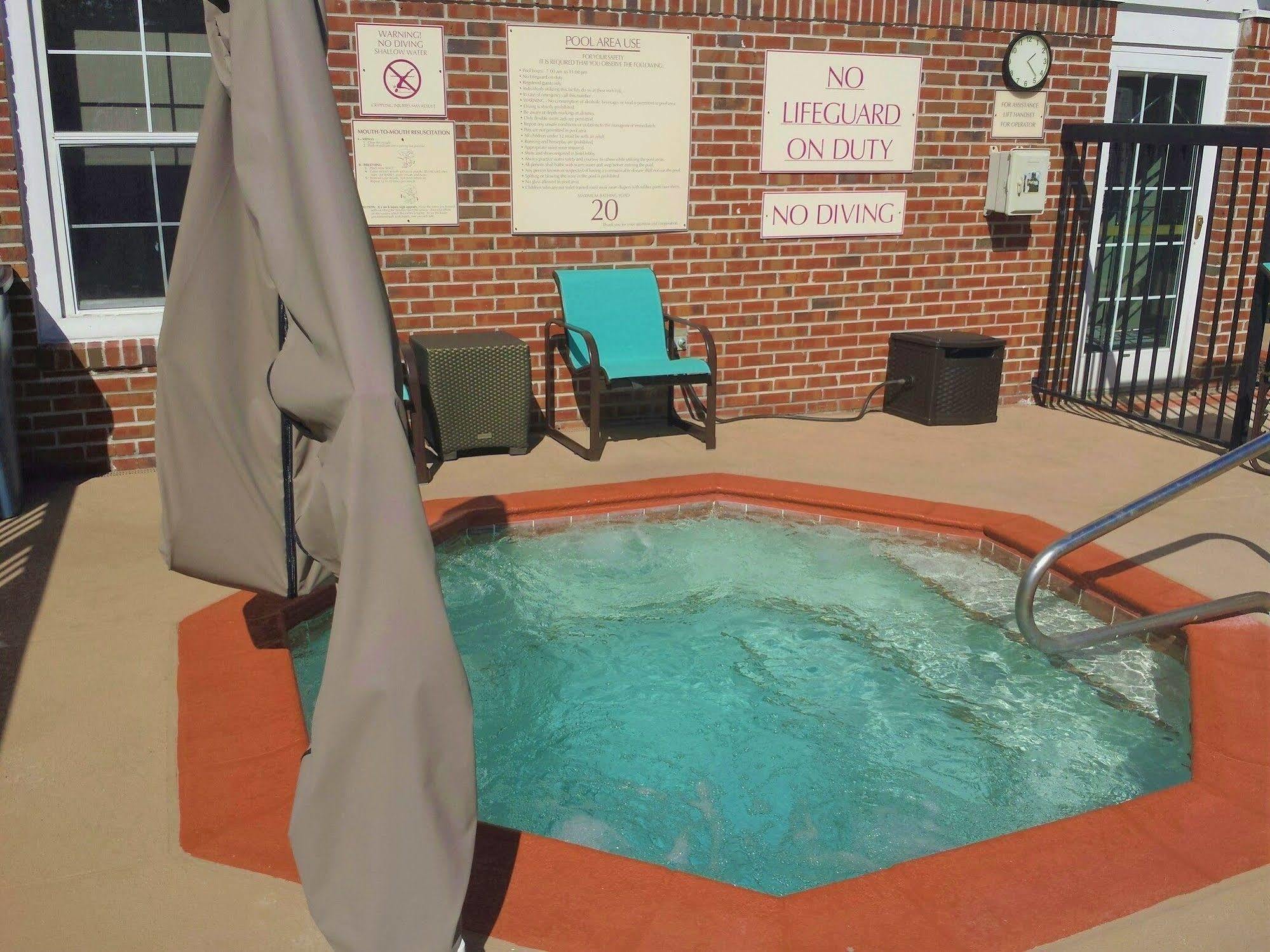 By Marriott Orlando East/ucf Area 3* Alafaya