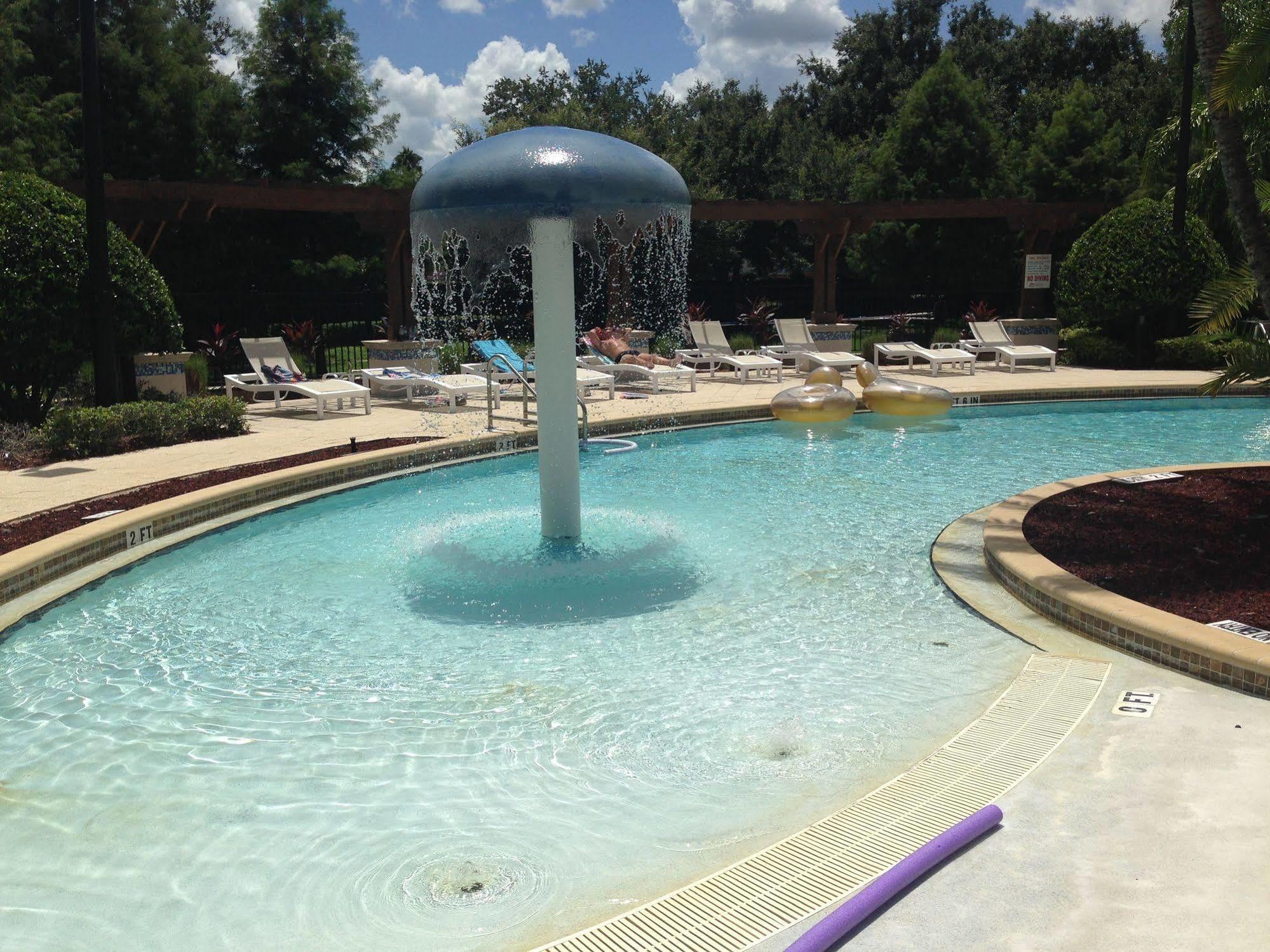 Lucaya By Funquest Vacation Resort