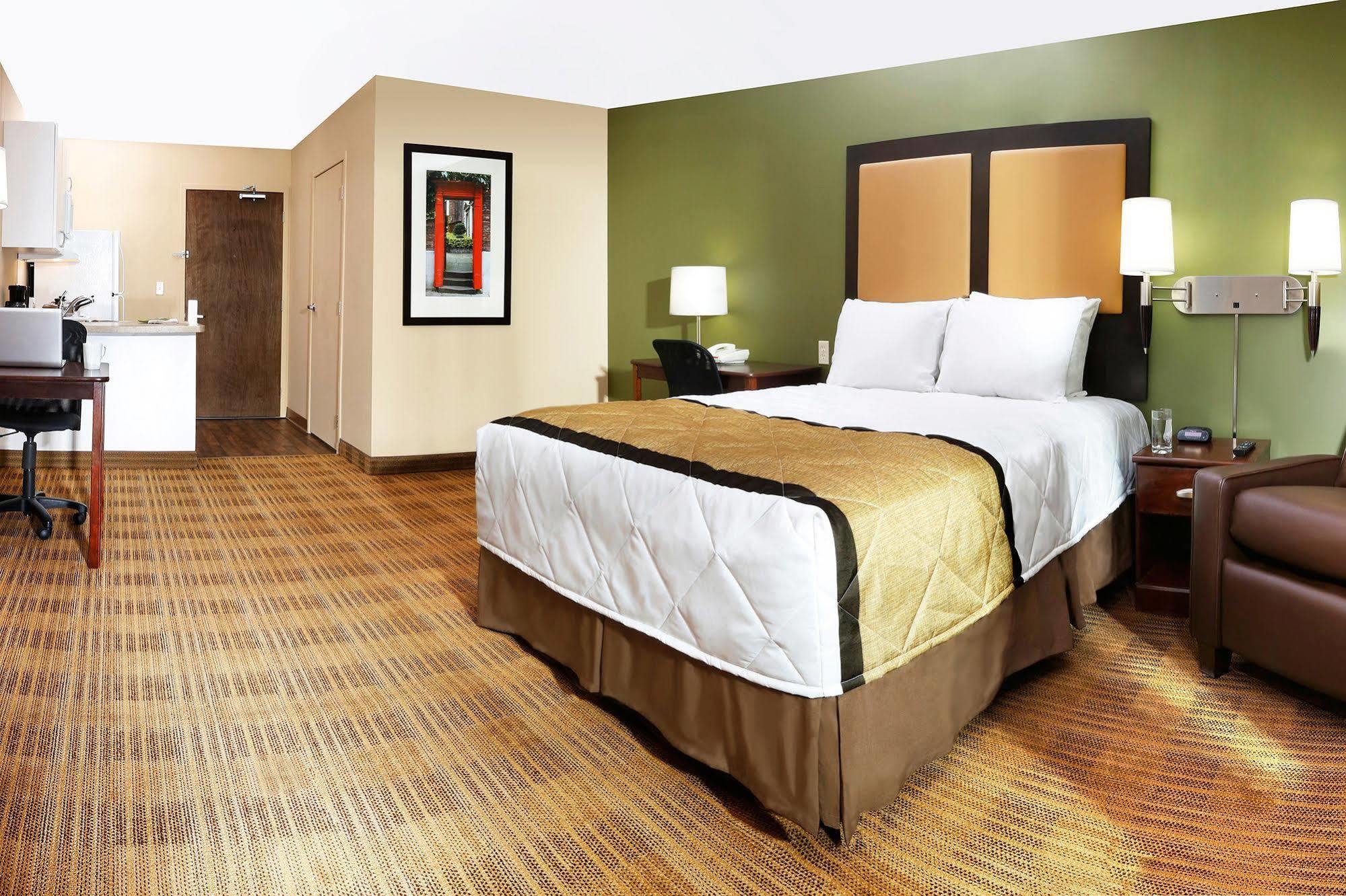 Extended America - - Theme Parks - Major Blvd Hotel Orlando