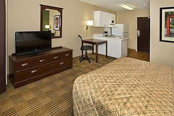 Extended America - - Theme Parks - Major Blvd Hotel 2*