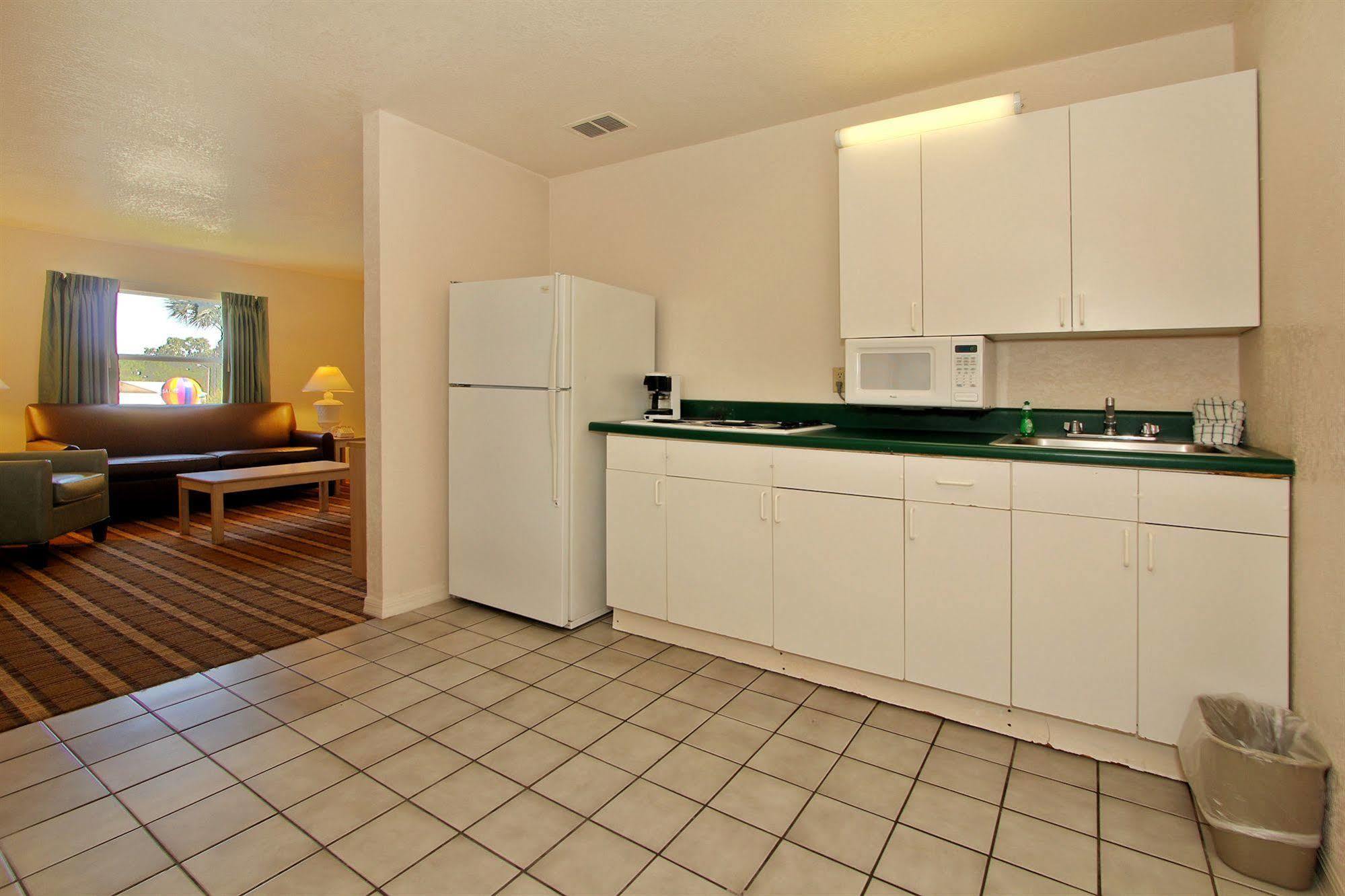 Motel Super 8 By Wyndham 2*