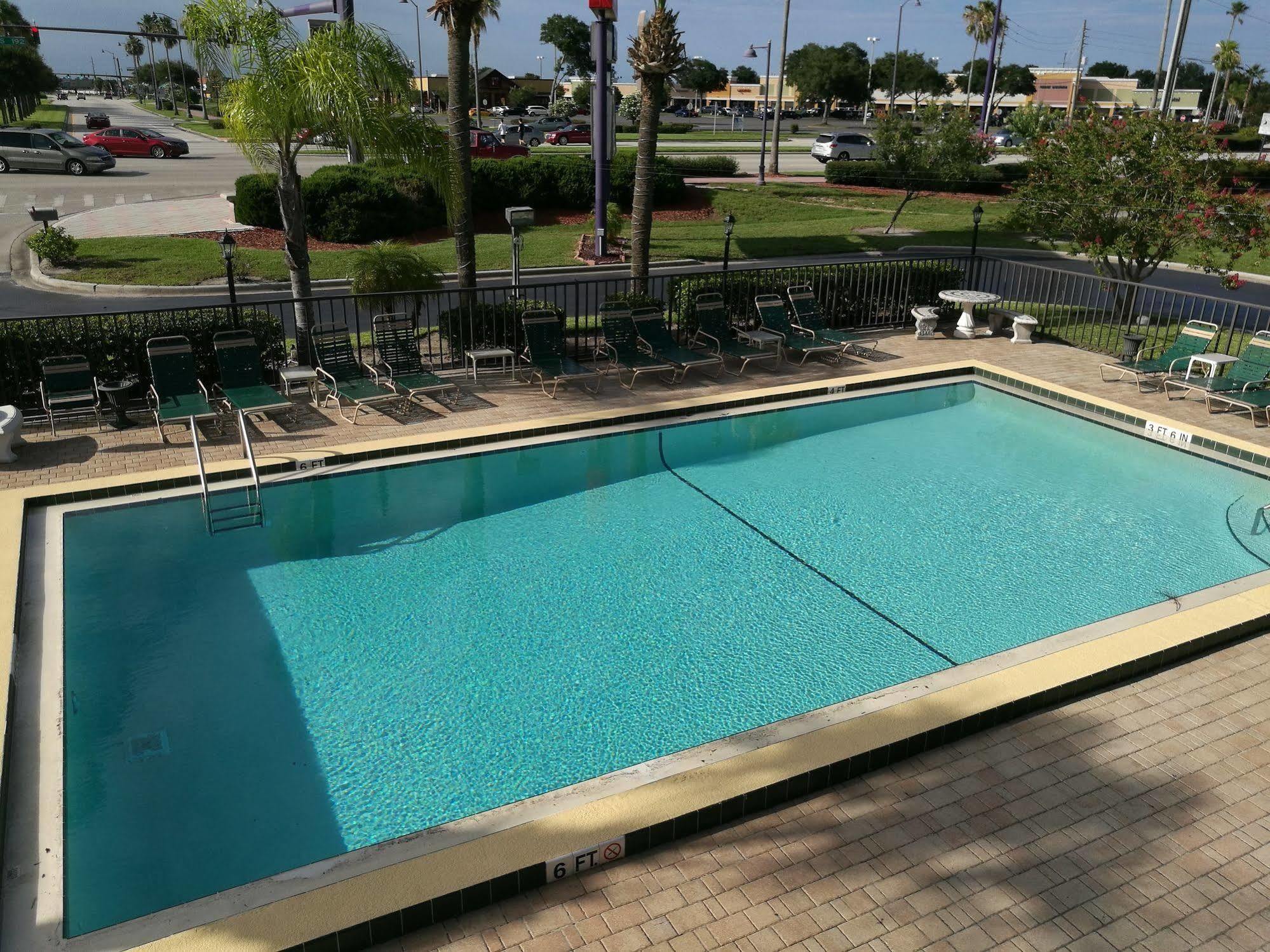 Golden Link Motel